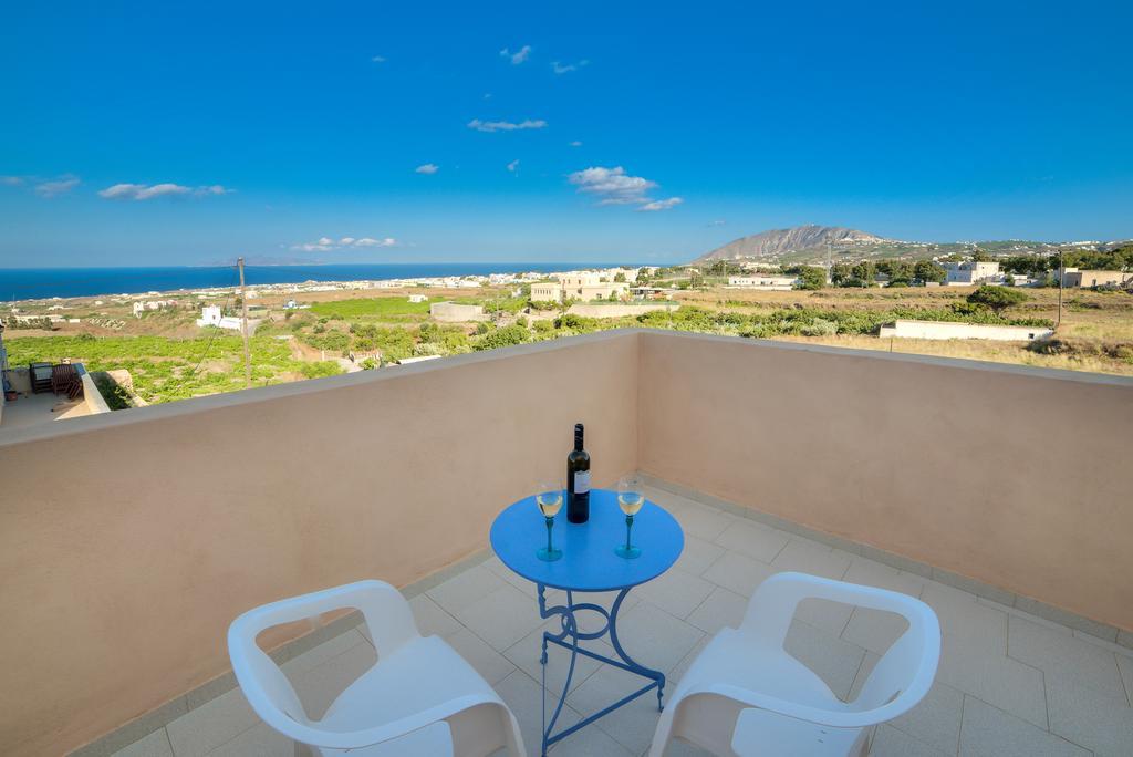 Thalia Apartments Fira  Room photo